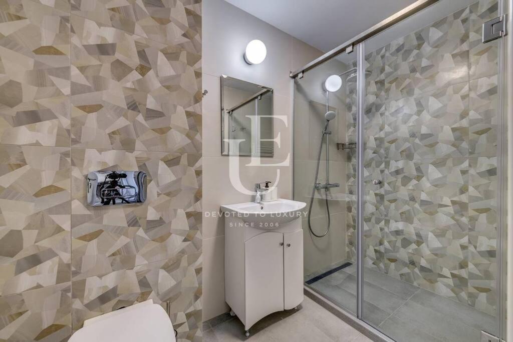 Madrid: A Modern 2-Bedroom Apartment With Parking Sofia Extérieur photo