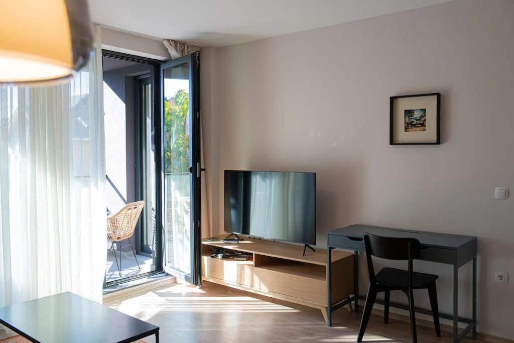 Madrid: A Modern 2-Bedroom Apartment With Parking Sofia Extérieur photo